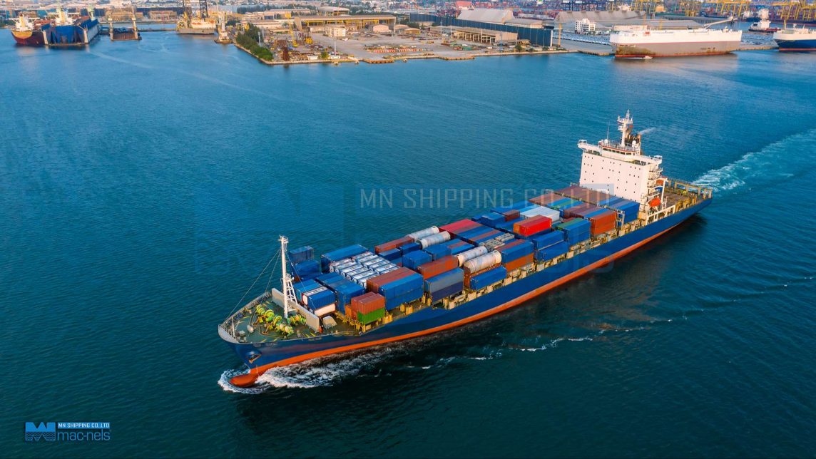 More container ships score ‘astronomical’ $100,000/day rates